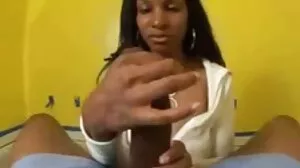 Междурасово видео със bezplatno porno klipove съблазнителни Carolina Sweets от Spizoo